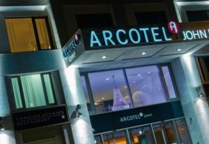 ARCOTEL John F