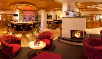 Obertauern - Wellnesshotel Lürzerhof mit neuer Hotelbar!