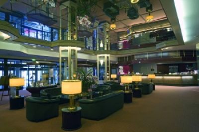 Maritim Hotel Halle ist als Top-Ausbildungsbetrieb 2011 ausgezeichnet