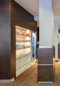 EVENT HOTELS: Mini-Supermarkt statt Minibar