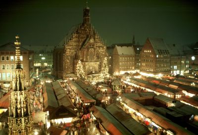 Feuerzangenbowle, Striezelmarkt und mehr