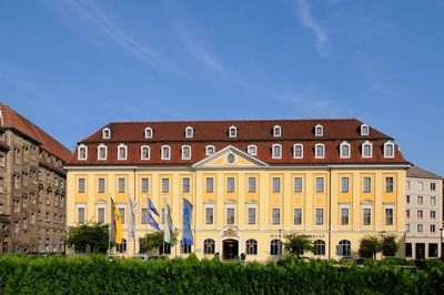 Ein Monat des Gebens im Radisson Blu Gewandhaus Hotel