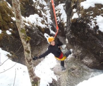 Winter-Canyoning im Chiemsee-Alpenland